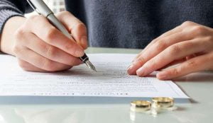 Rút Đơn Ly Hôn: Mẫu Đơn, Thủ Tục Và Hậu Quả